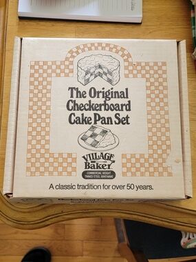 Vintage Village Baker Original Checkerboard Cake Pan Set